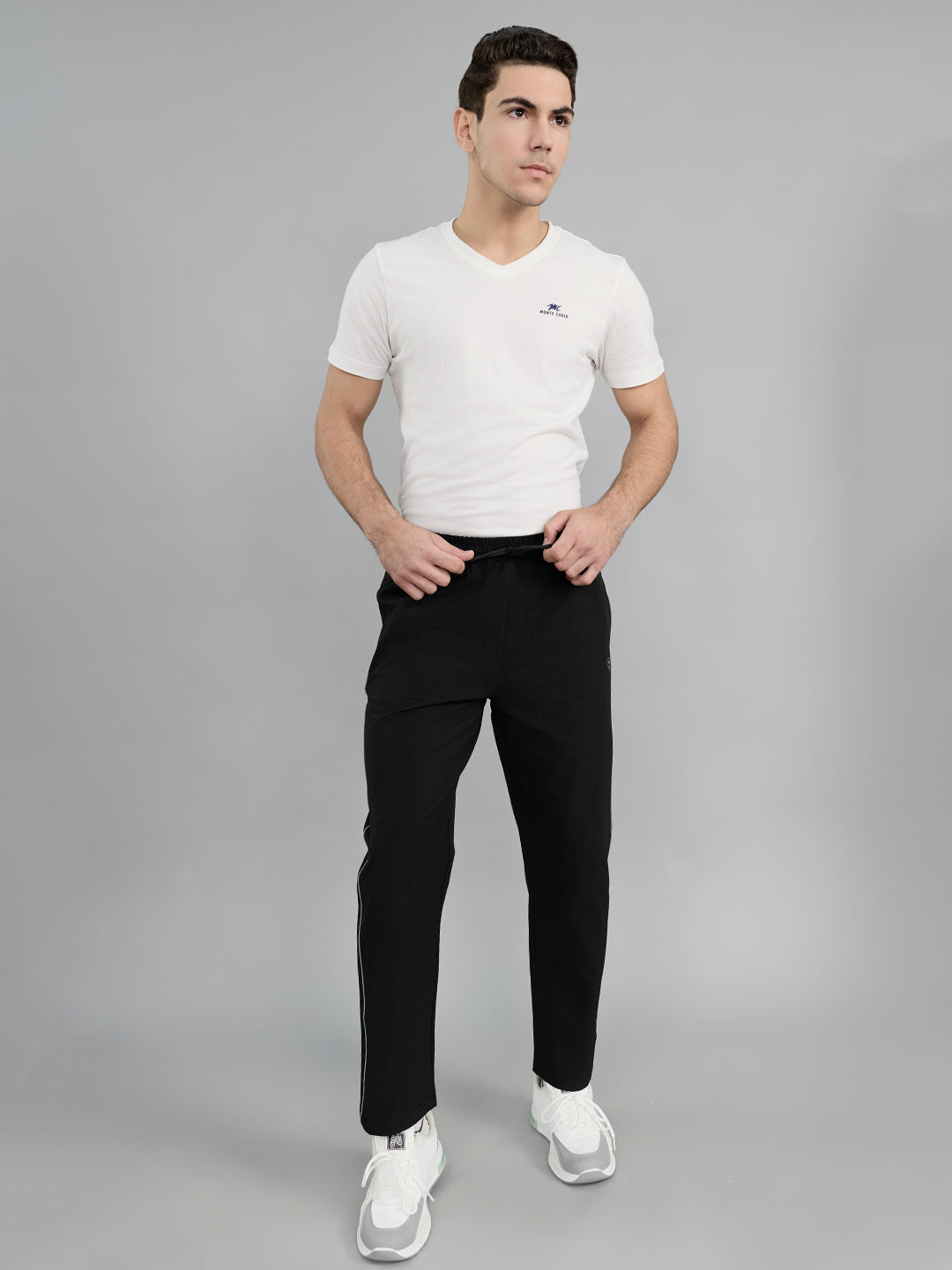 Men Black Solid Regular Fit Lower
