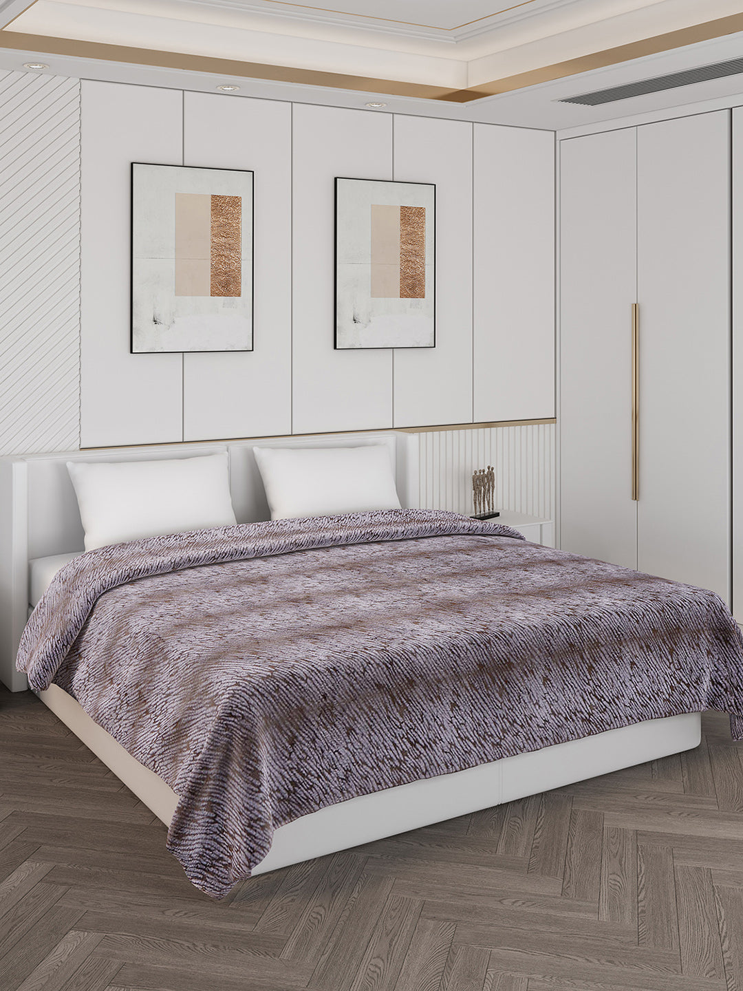 Abstract Double Bed 850 GSM Blanket Daniel 2 Ply (Weight 4.5 kg)