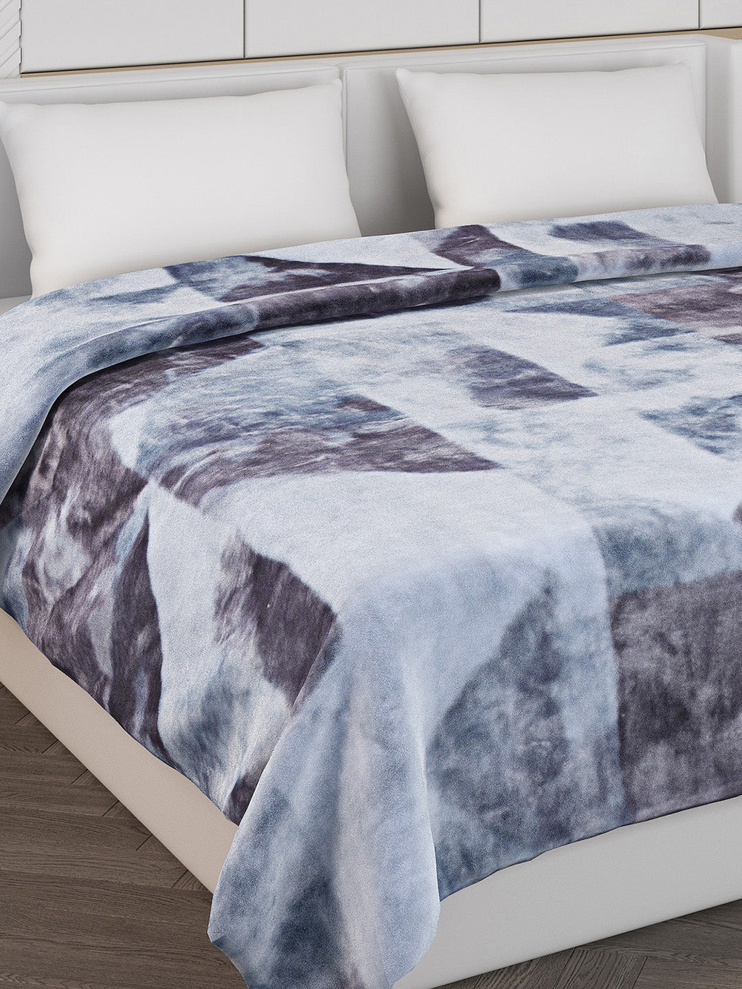 Printed Double Bed 928 GSM Blanket Embassy 1 Ply (Weight 4.9 kg)