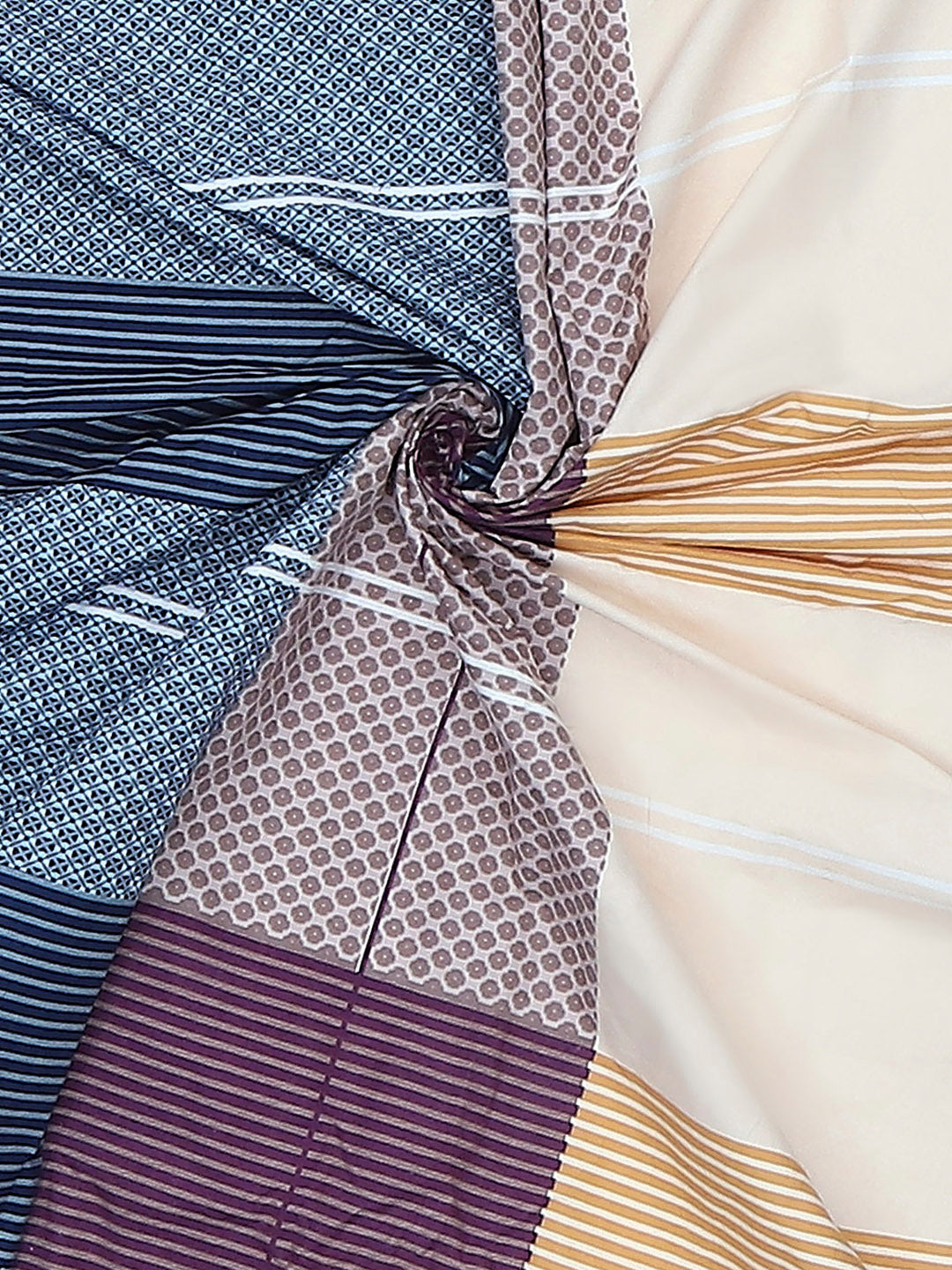 130 GSM Polyester Single Bedsheet with 1 Pillow Cover (Decoy)