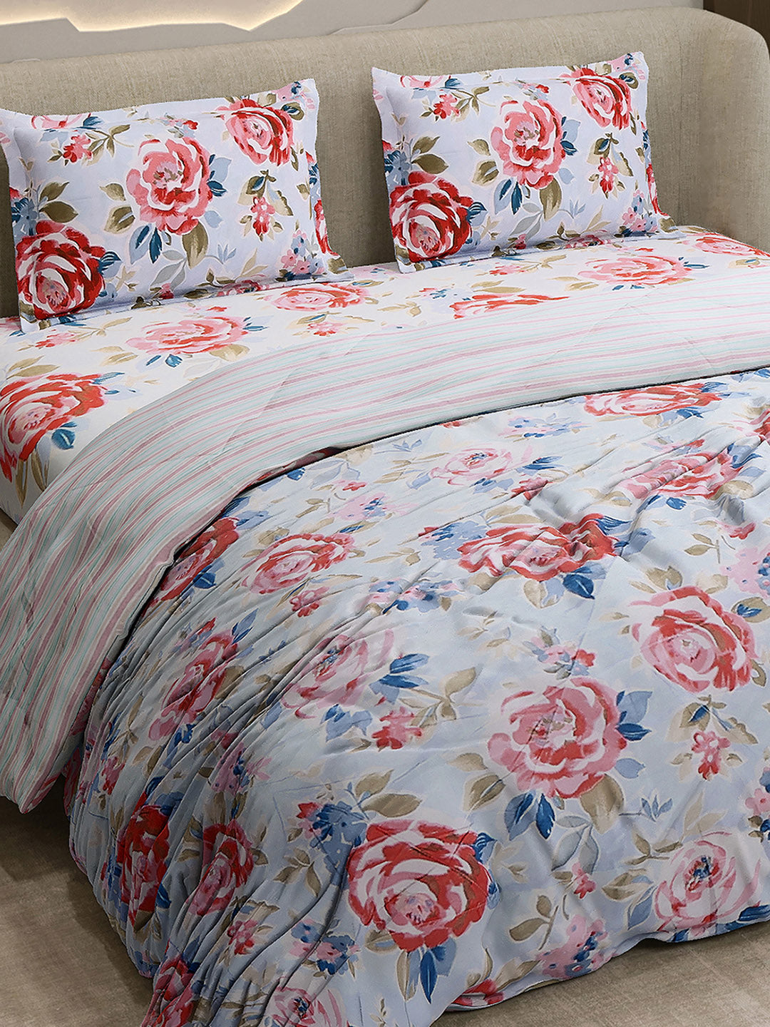 Printed Double Bed 130 GSM 4 Pc Bedding Set (1 Bedsheet, 1 AC Comforter & 2 Pillow Cover)