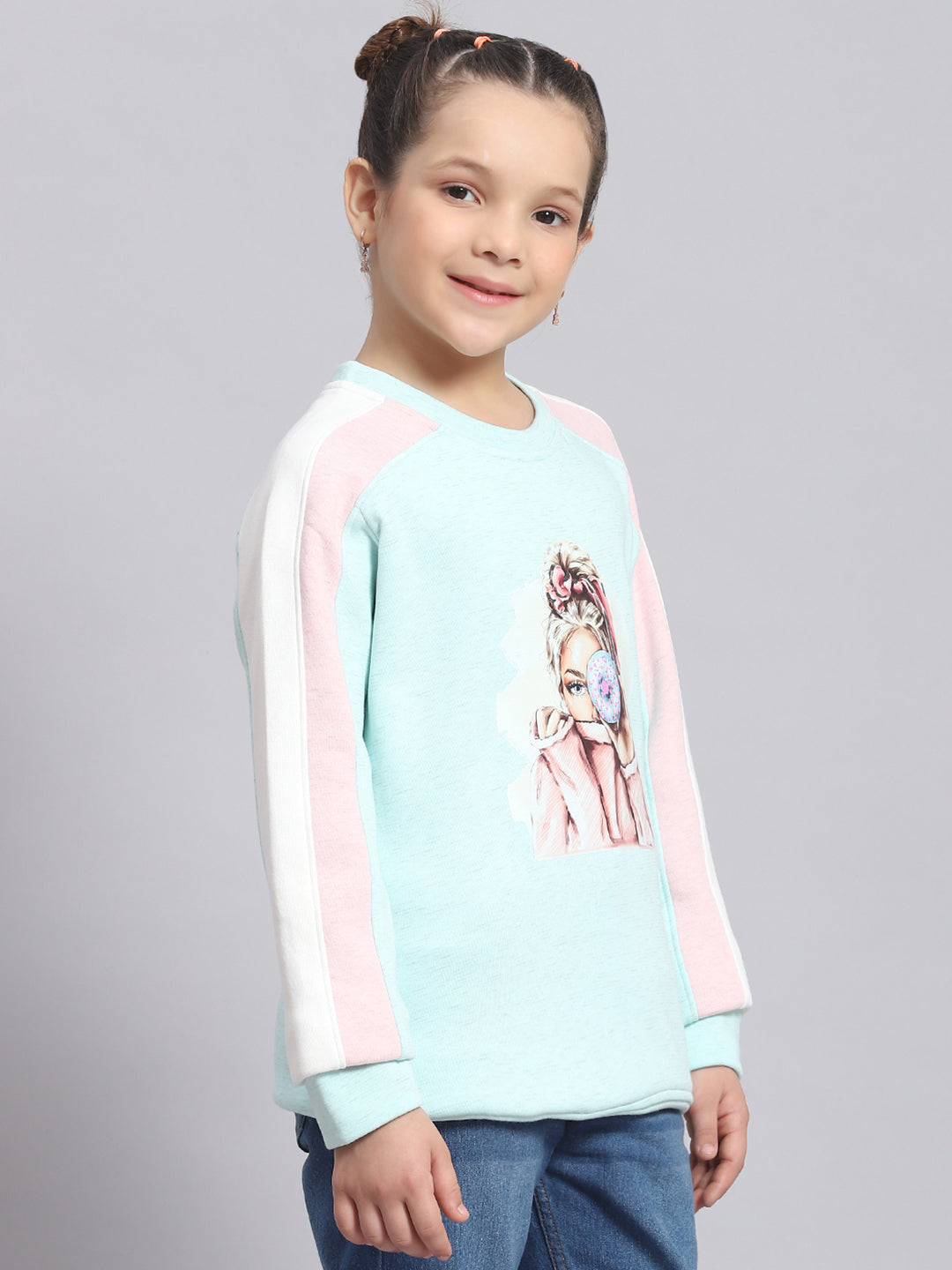 Girls Blue Printed Round Neck Full Sleeve Sweatshirt