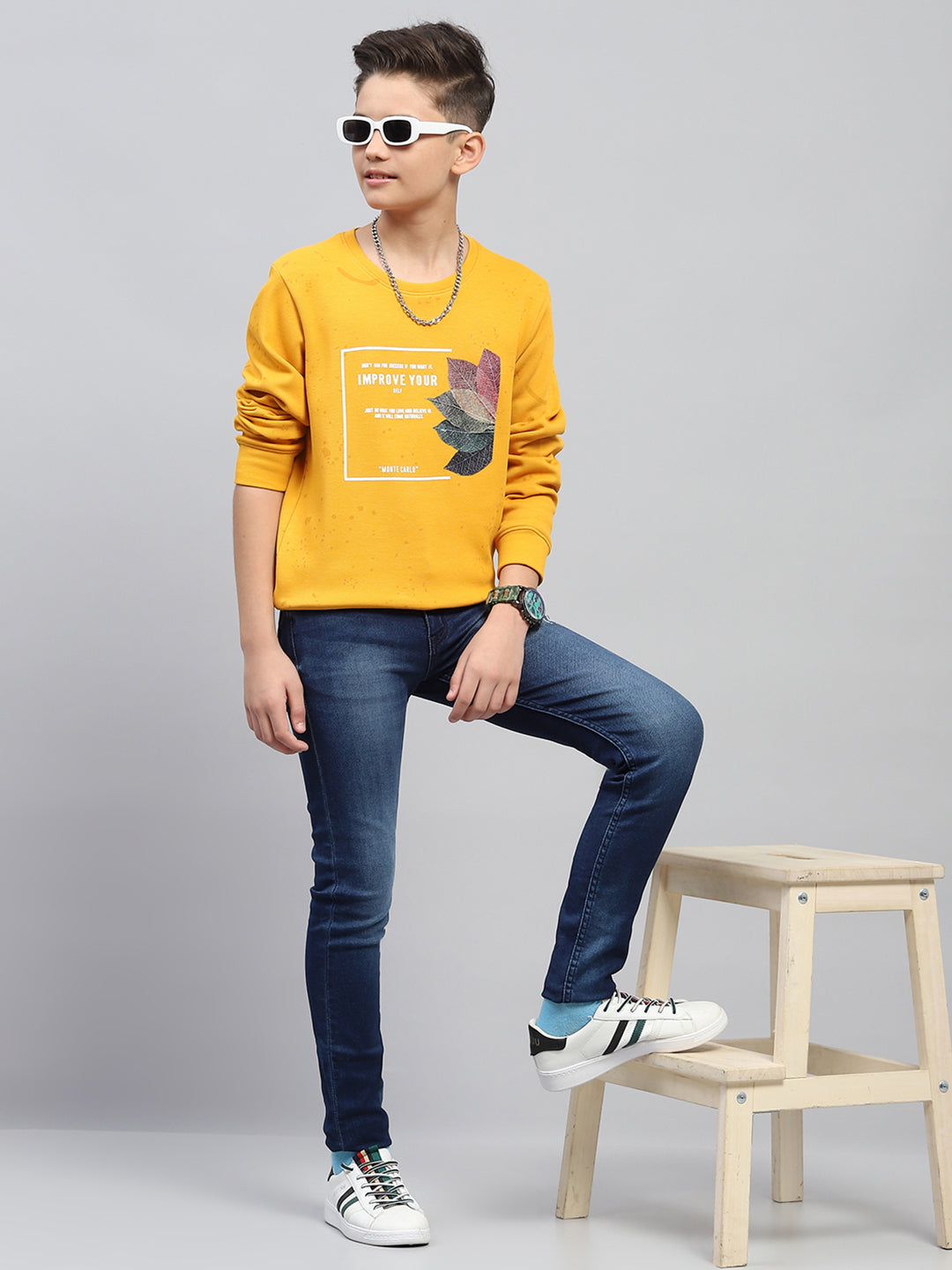 Boys Yellow Printed Round Neck Full Sleeve Sweatshirt