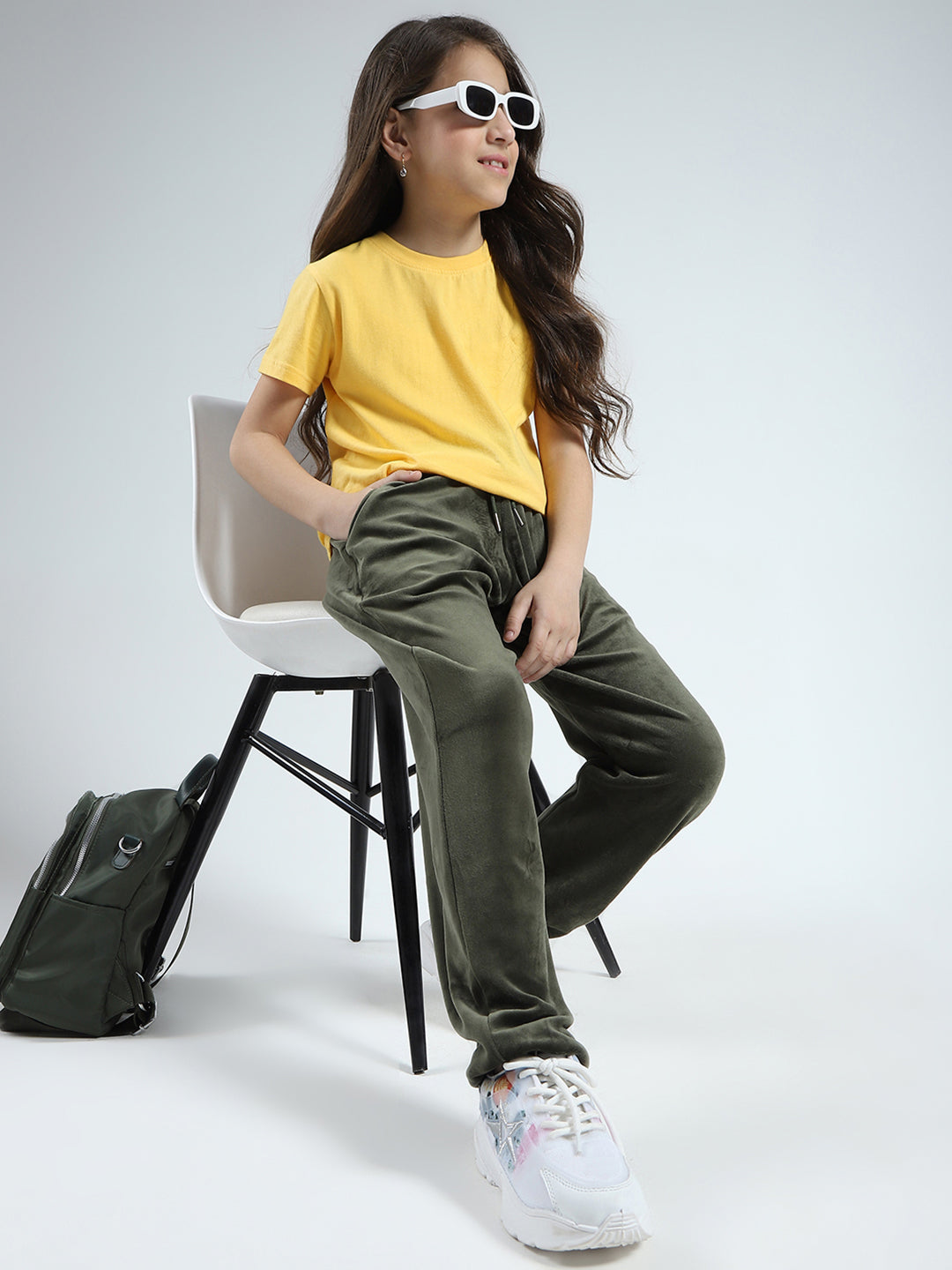 Girls Olive Solid Regular Fit Lower
