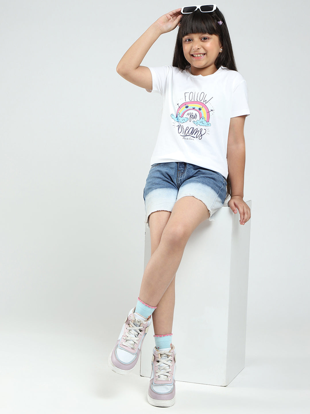 Girls White & Pink Printed Round Neck Half Sleeve Top 2Pc Set