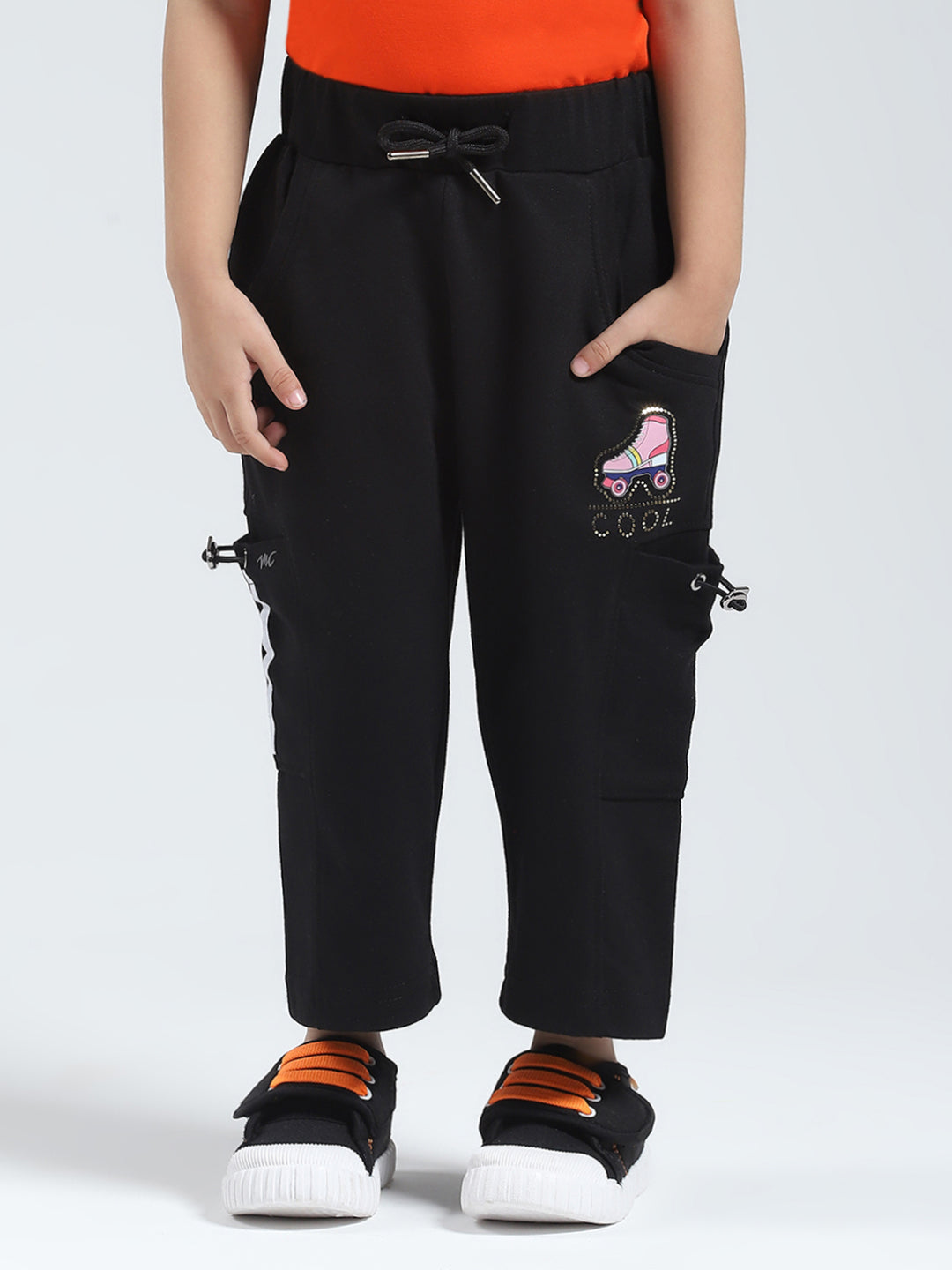 Girls Black Solid Regular Fit Capri