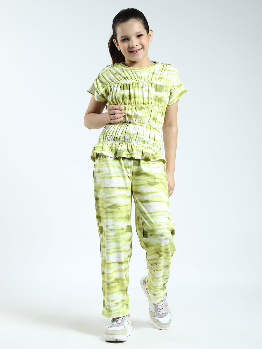 Girls Green Printed Round Neck Half Sleeve Cords Set