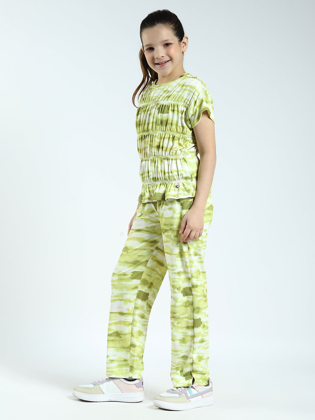 Girls Green Printed Round Neck Half Sleeve Cords Set