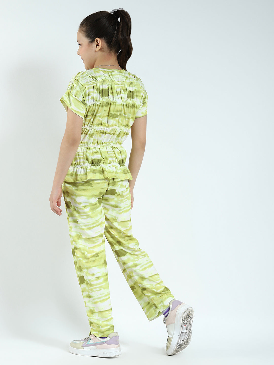 Girls Green Printed Round Neck Half Sleeve Cords Set