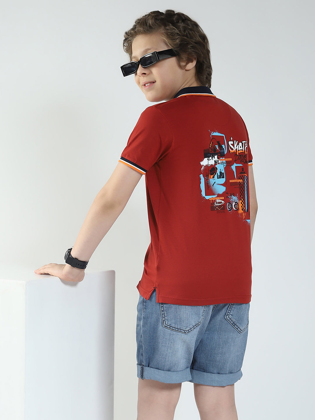 Boys Maroon Printed Collar Half Sleeve T-Shirt