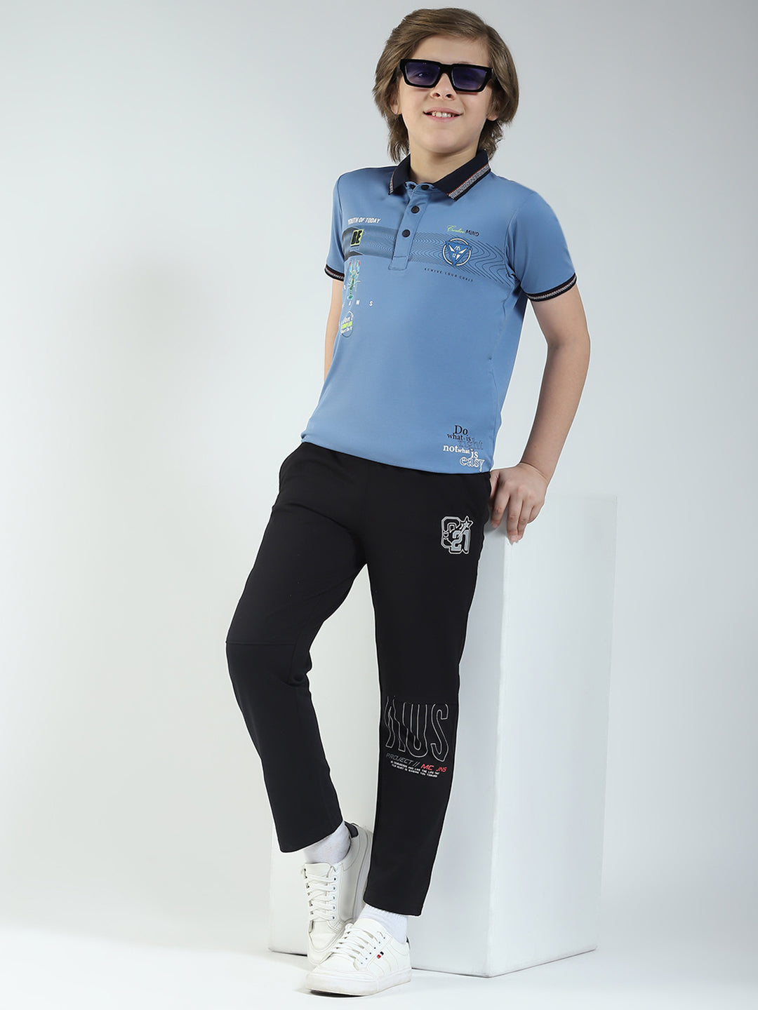 Boys Black Solid Regular Fit Lower