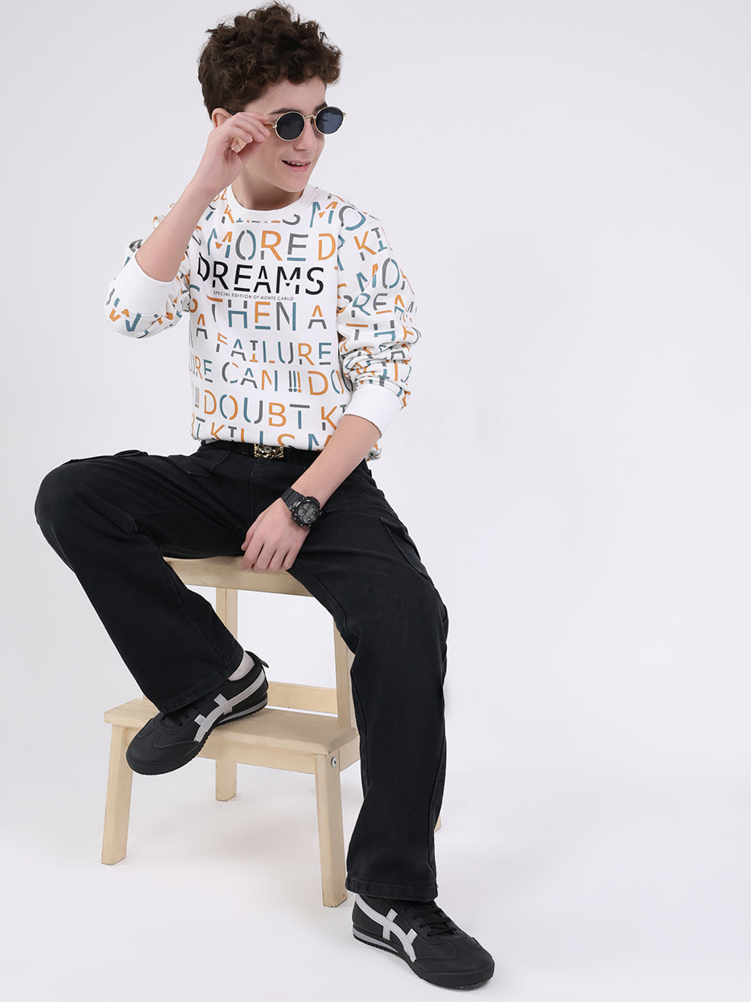 Boys Off White Printed Round Neck Full Sleeve Sweatshirt