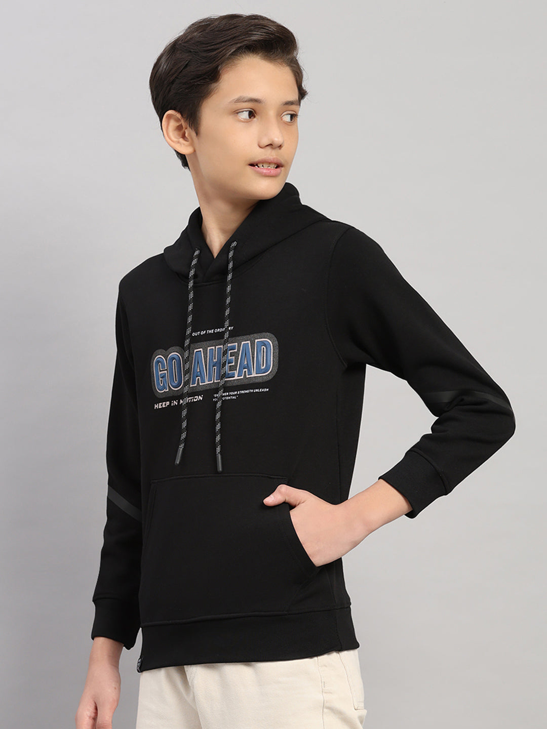 Boys Black Printed Round Neck Full Sleeve Sweatshirt
