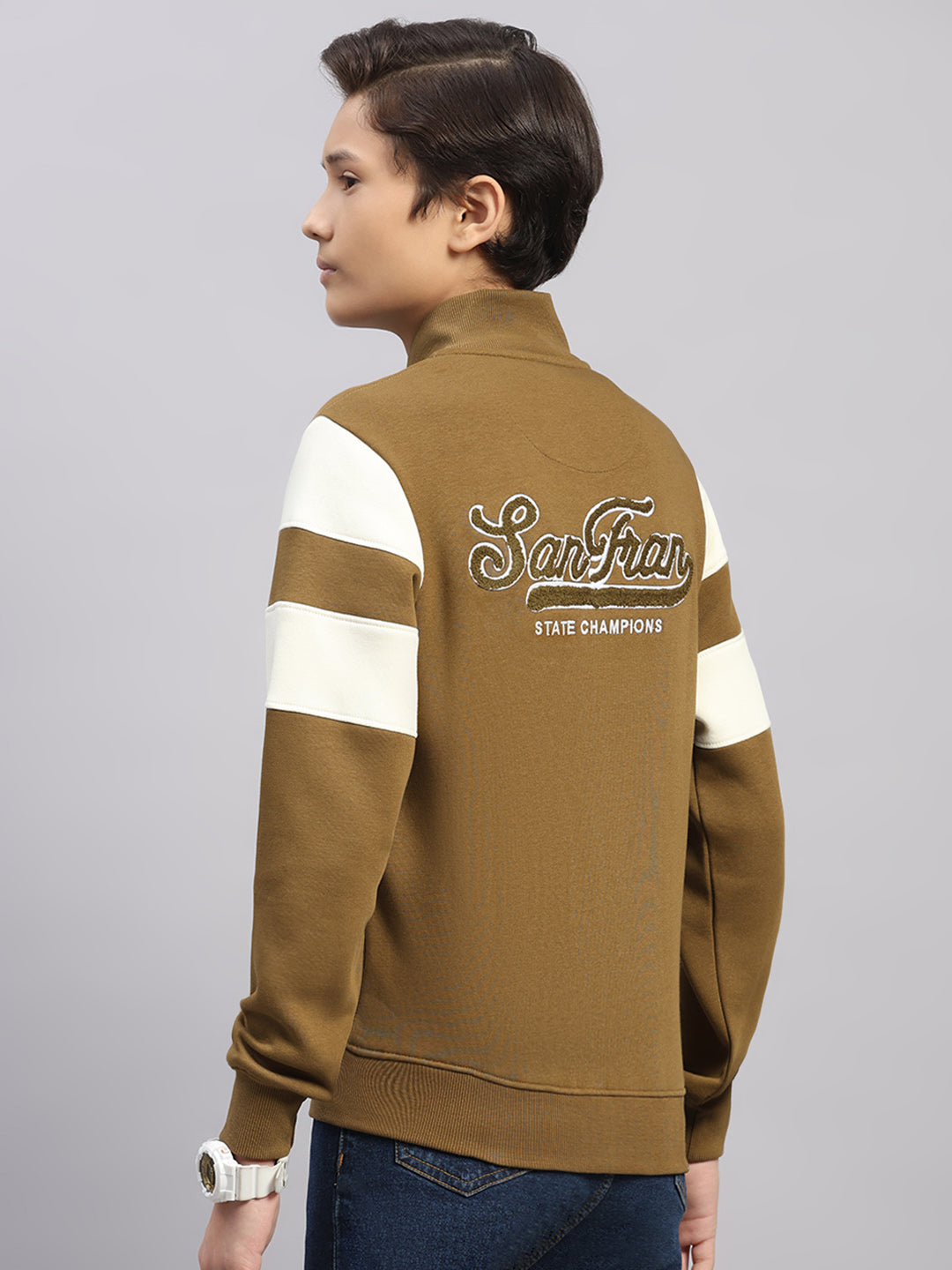 Boys Olive Embroidered Round Neck Full Sleeve Sweatshirt