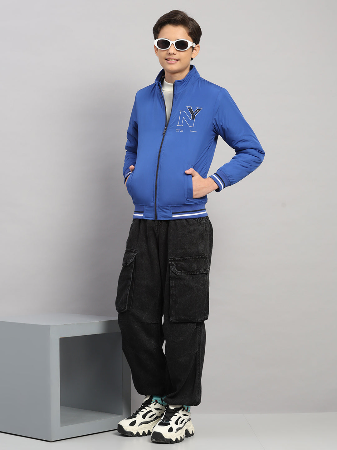 Boys Blue Solid Collar Full Sleeve Jacket