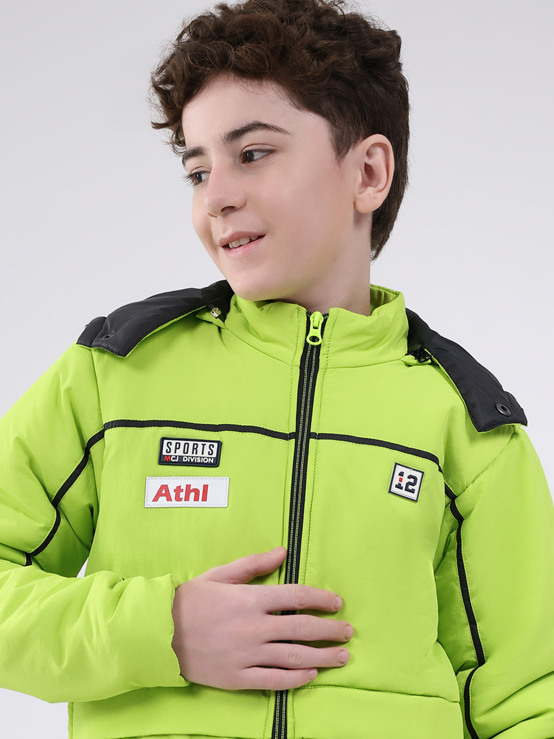 Boys Green Solid Hooded Full Sleeve Jacket