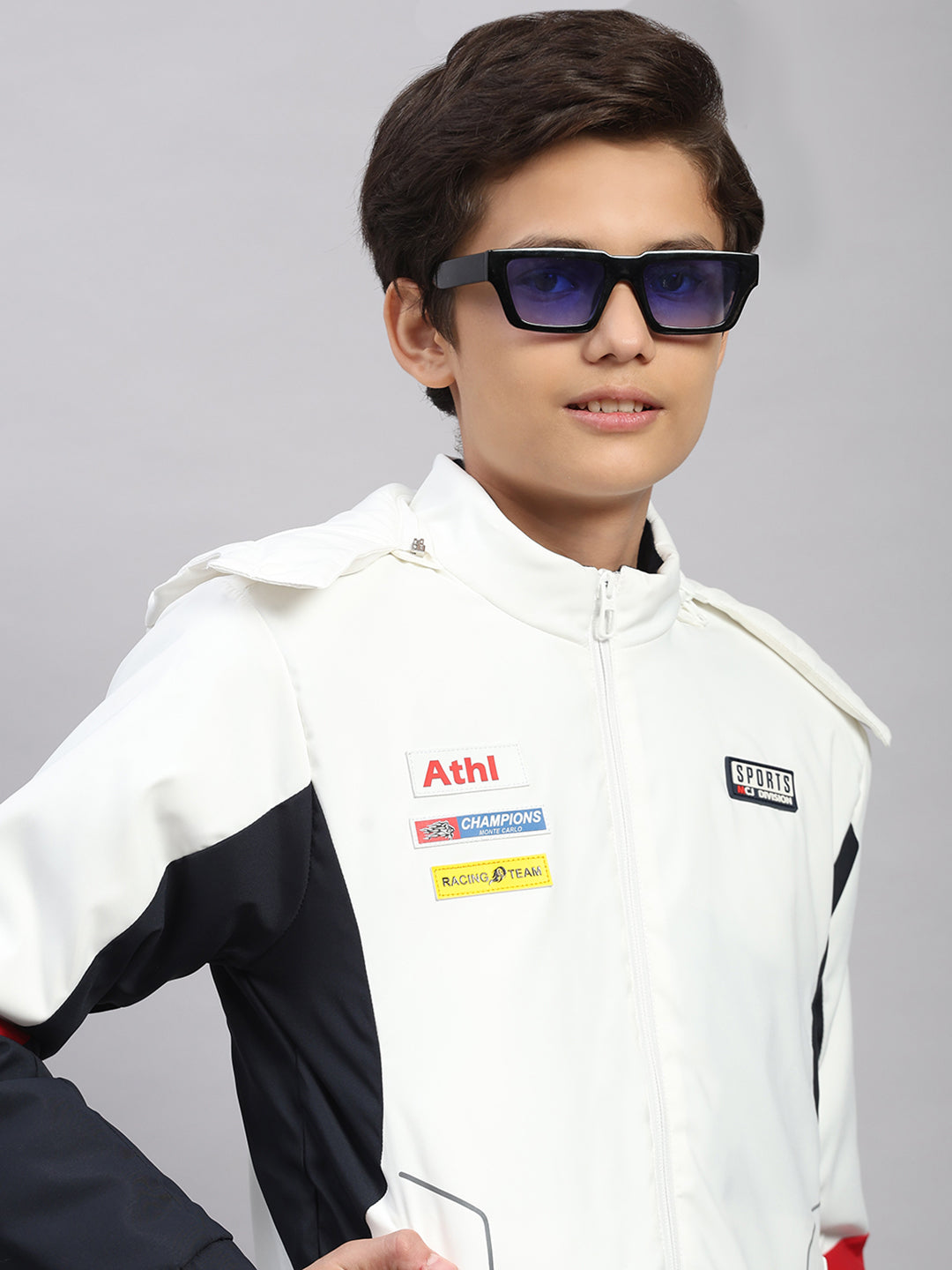 Boys White Solid Hooded Full Sleeve Jacket