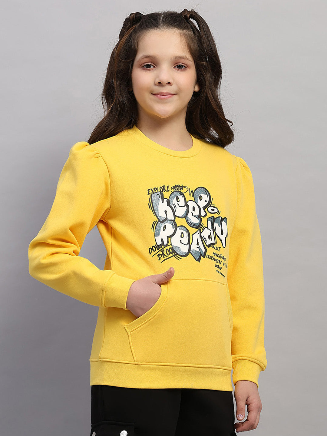 Girls Yellow Printed Round Neck Full Sleeve Sweatshirt