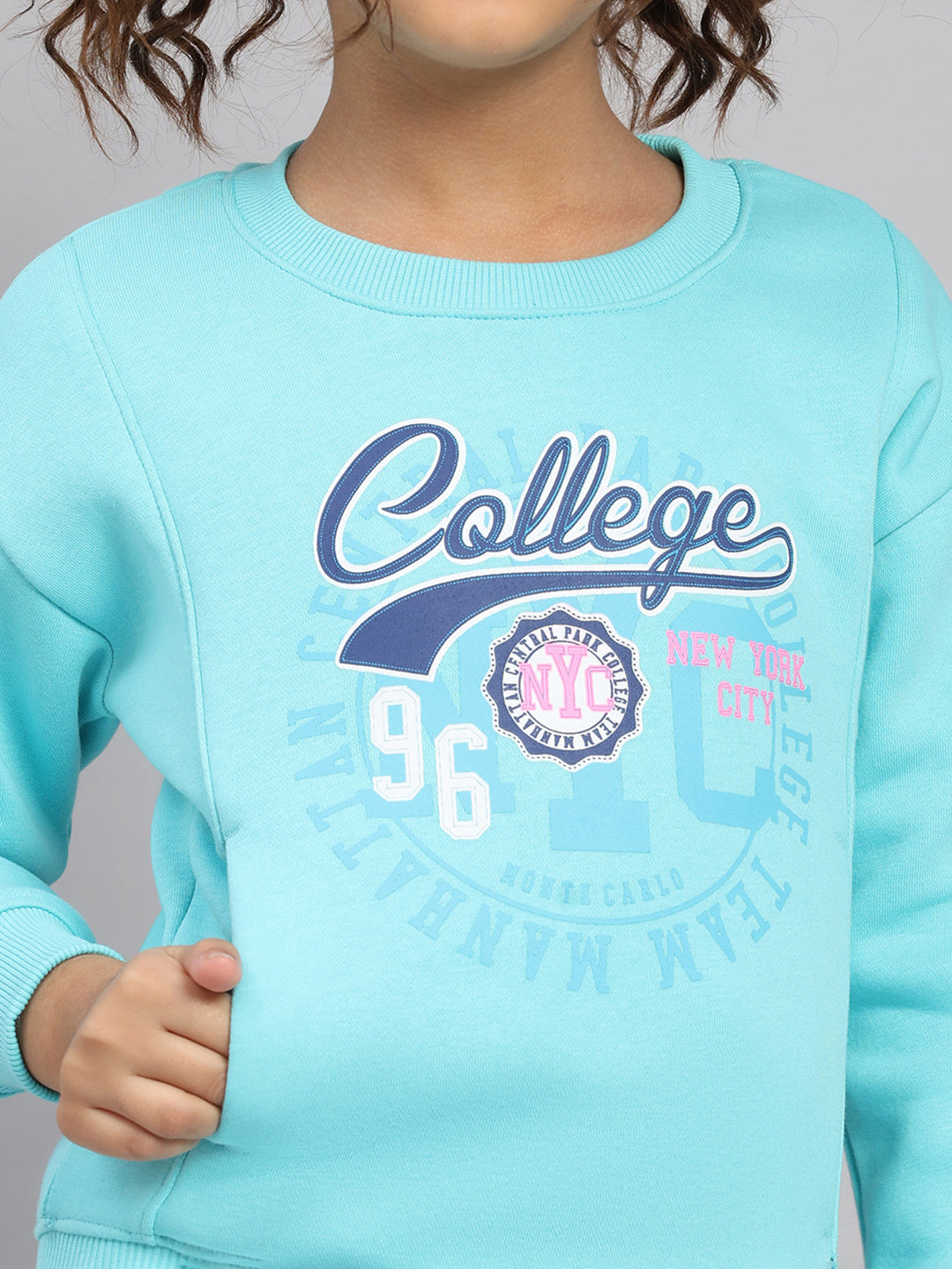 Girls Blue Printed Round Neck Full Sleeve Tracksuit