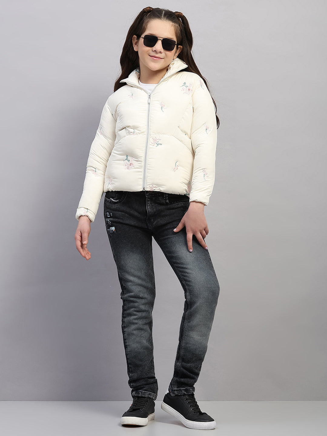 Girls Off White Embroidered Collar Full Sleeve Jacket