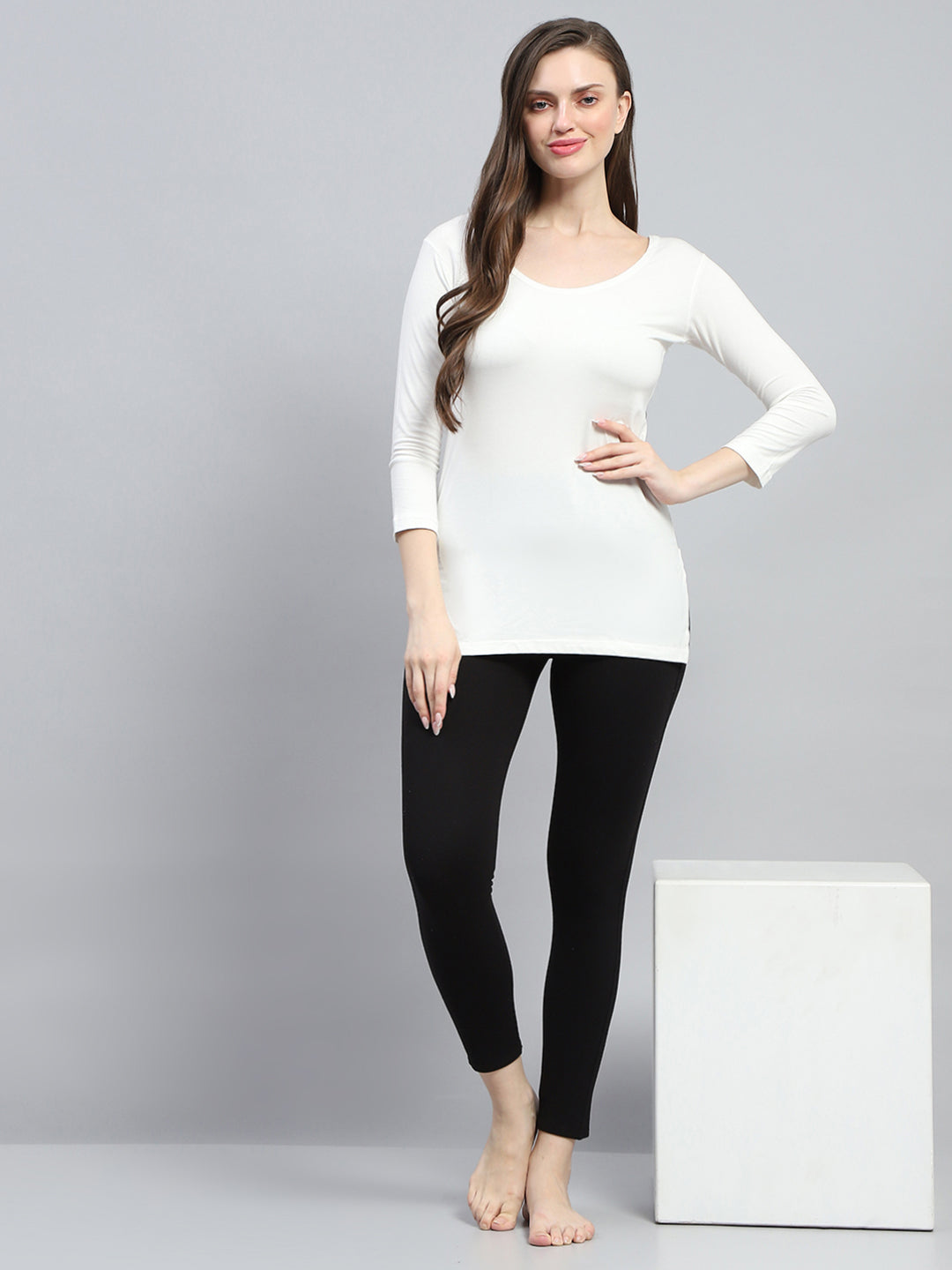 Women White Solid Round Neck 3/4th Sleeve Thermal Vest