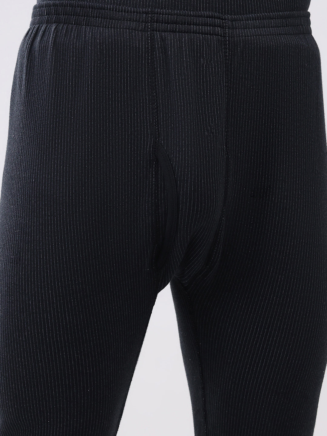 Men Black Solid Thermal Lower