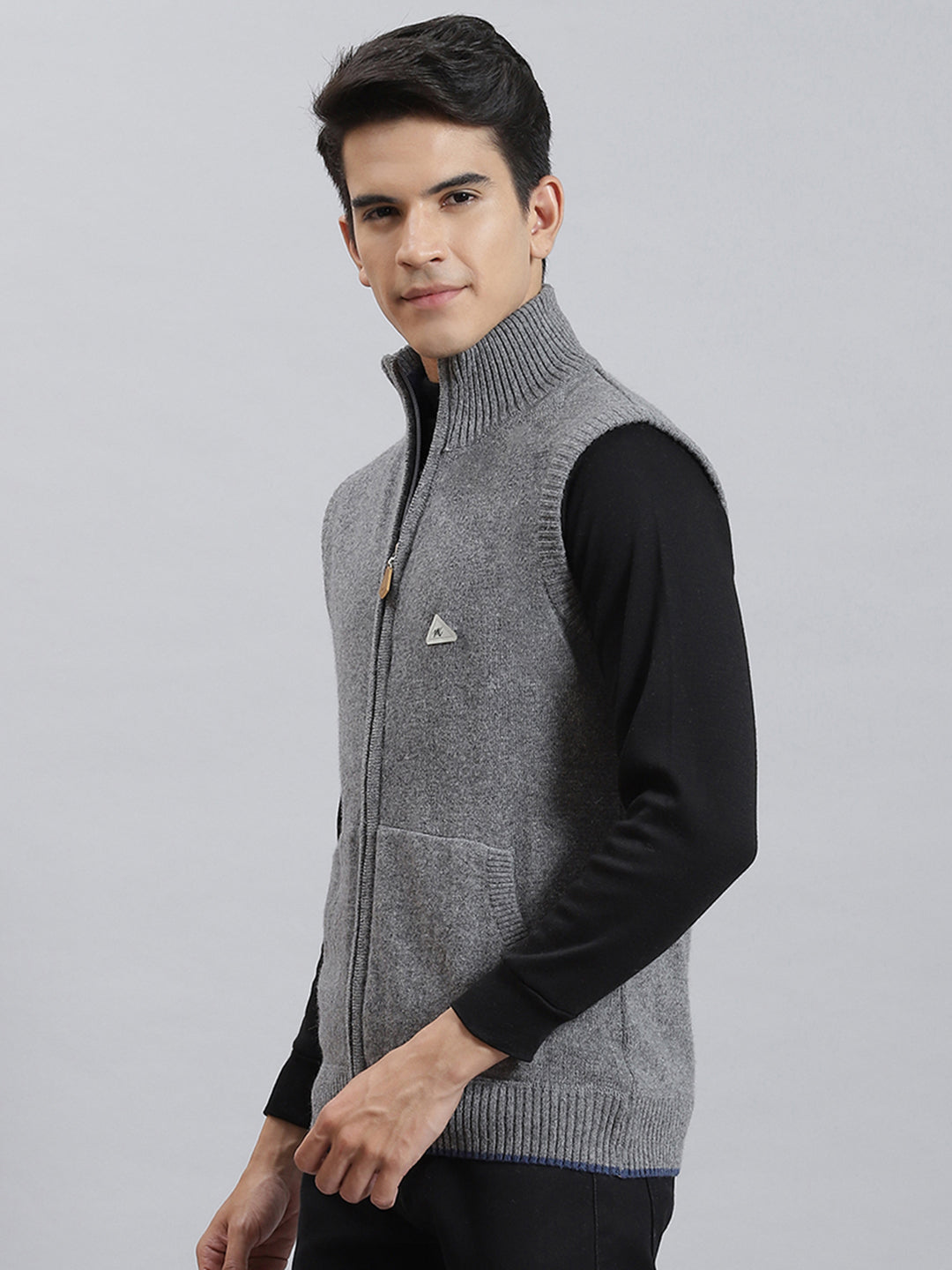 Men Grey Solid Stand Collar Sleeveless Sweaters/Pullovers
