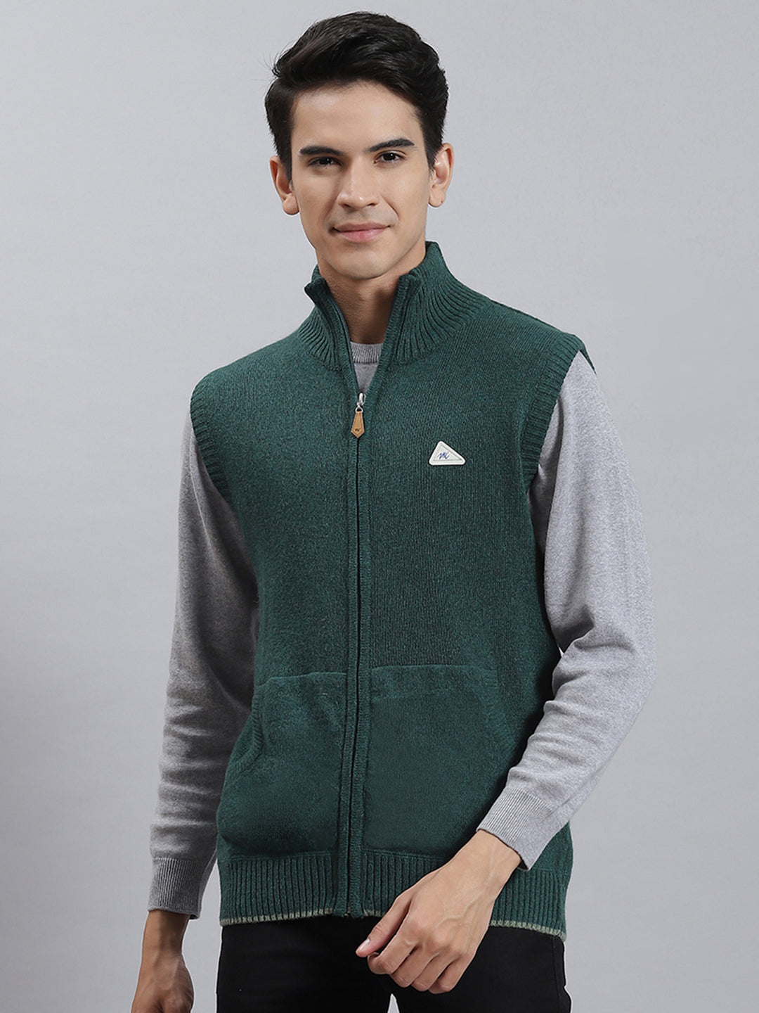Men Green Solid Stand Collar Sleeveless Sweaters/Pullovers