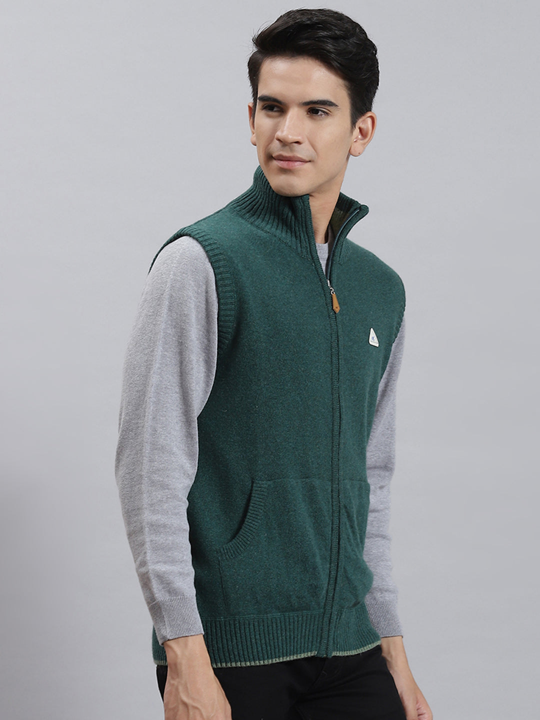 Men Green Solid Stand Collar Sleeveless Sweaters/Pullovers