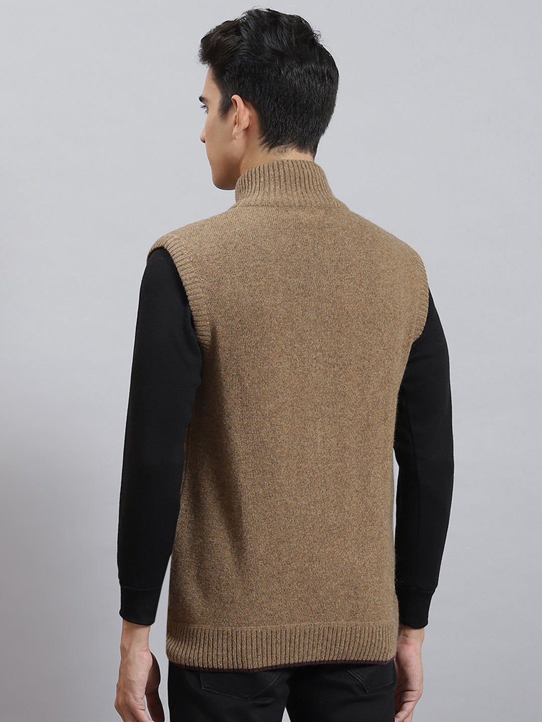 Men Brown Solid Stand Collar Sleeveless Sweaters/Pullovers