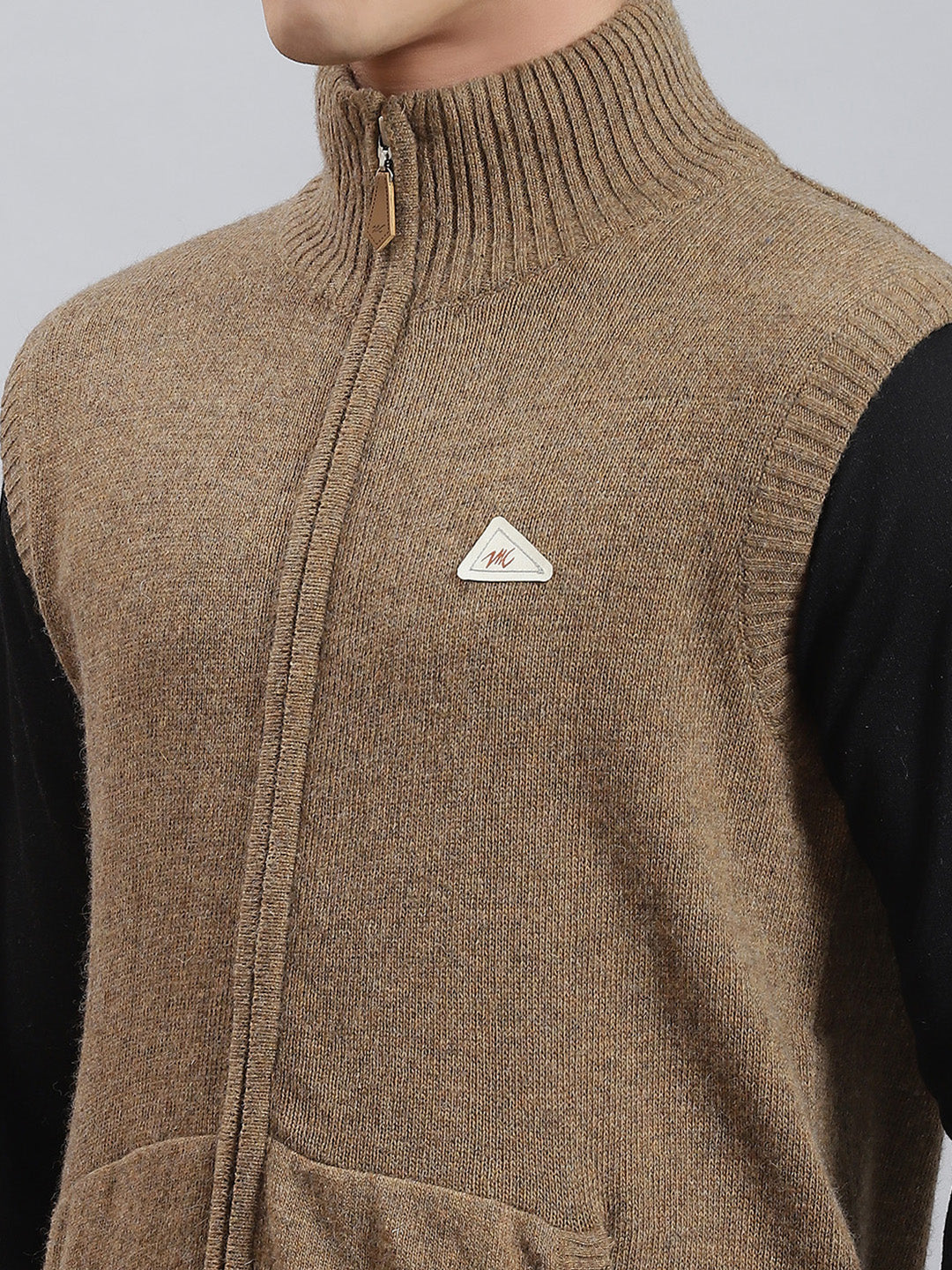 Men Brown Solid Stand Collar Sleeveless Sweaters/Pullovers