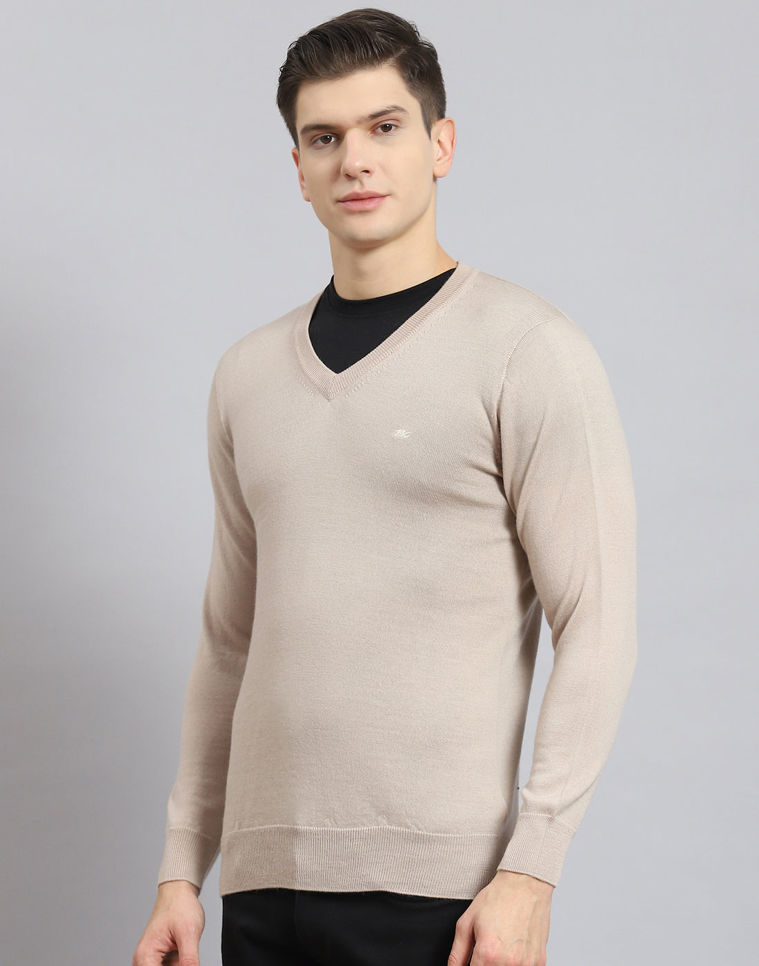 Men Beige Solid V Neck Full Sleeve Sweater