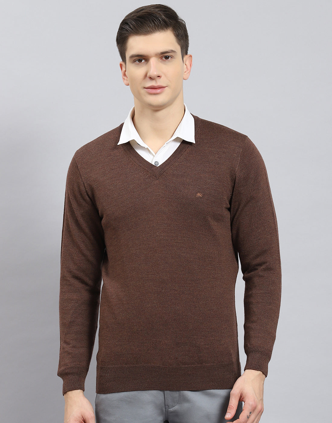 Men Brown Solid V Neck Full Sleeve Sweater