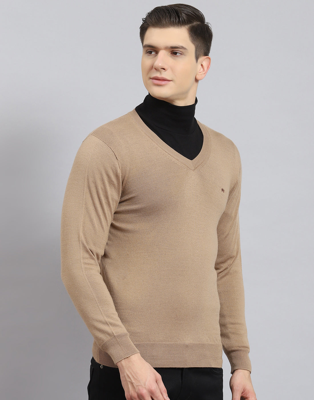 Men Brown Solid V Neck Full Sleeve Sweater
