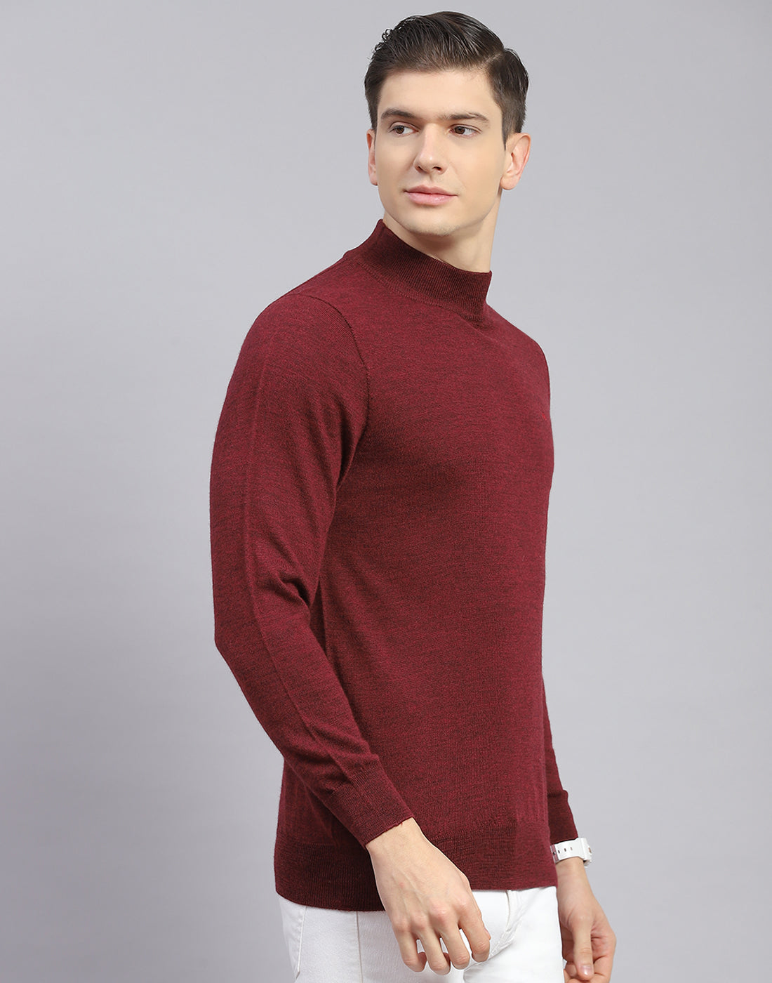 Men Maroon Solid T Neck Full Sleeve Sweater