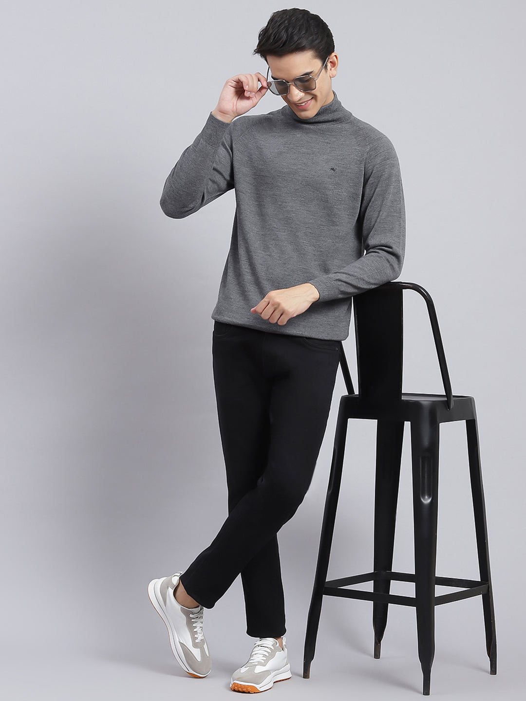 Men Grey Solid Pure wool Pullover