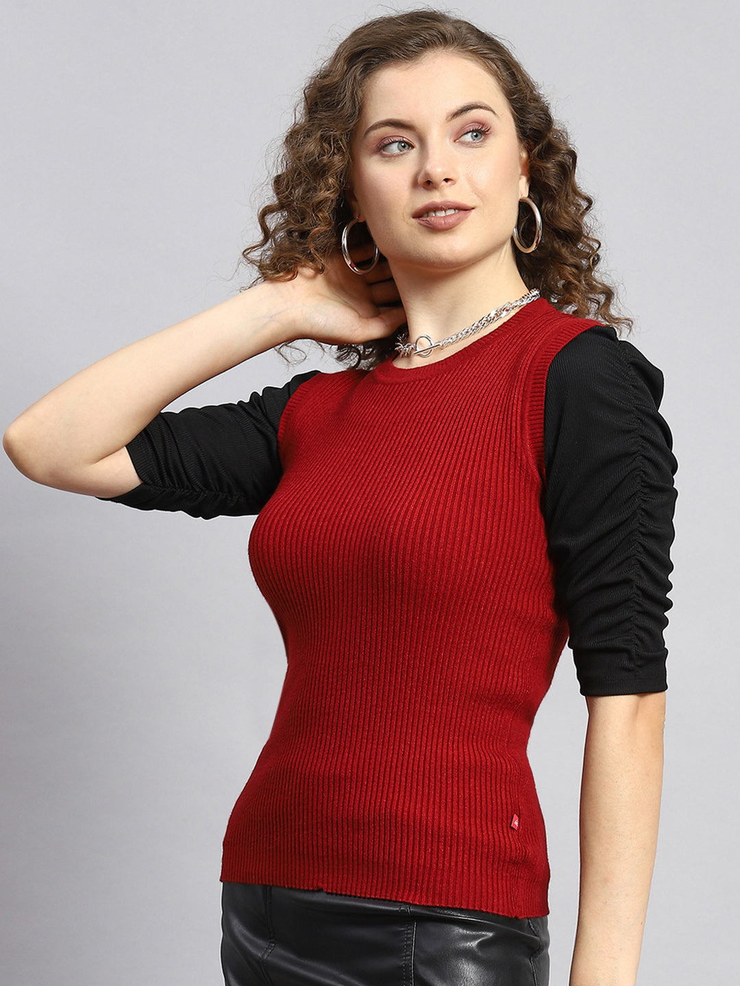 Women Maroon Solid Sceavy