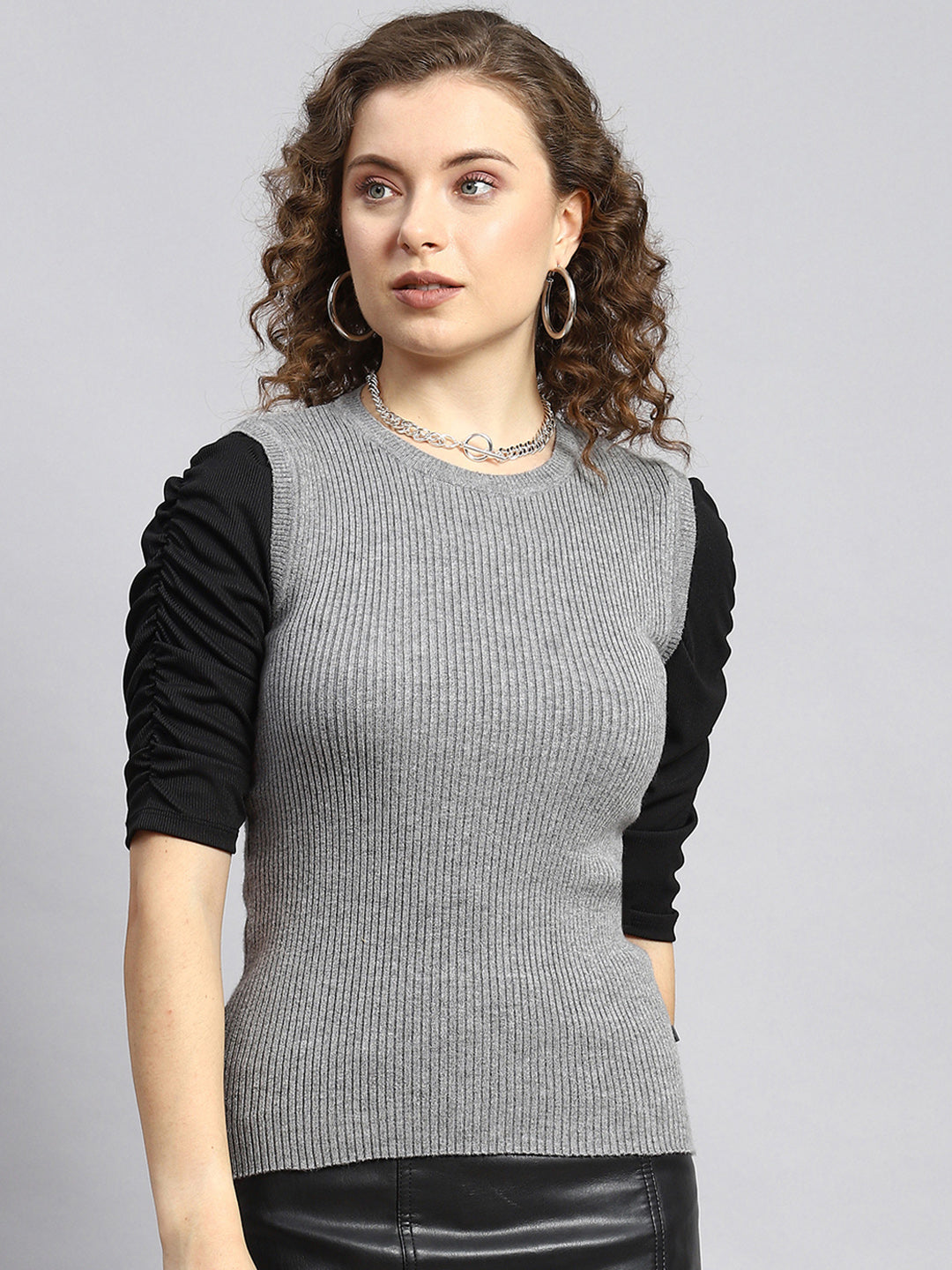 Women Grey Solid Sceavy