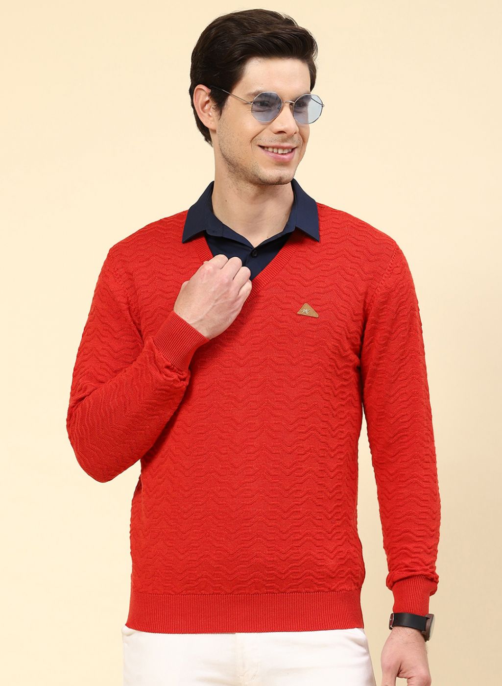 Men Red Self Design Pure wool Pullover