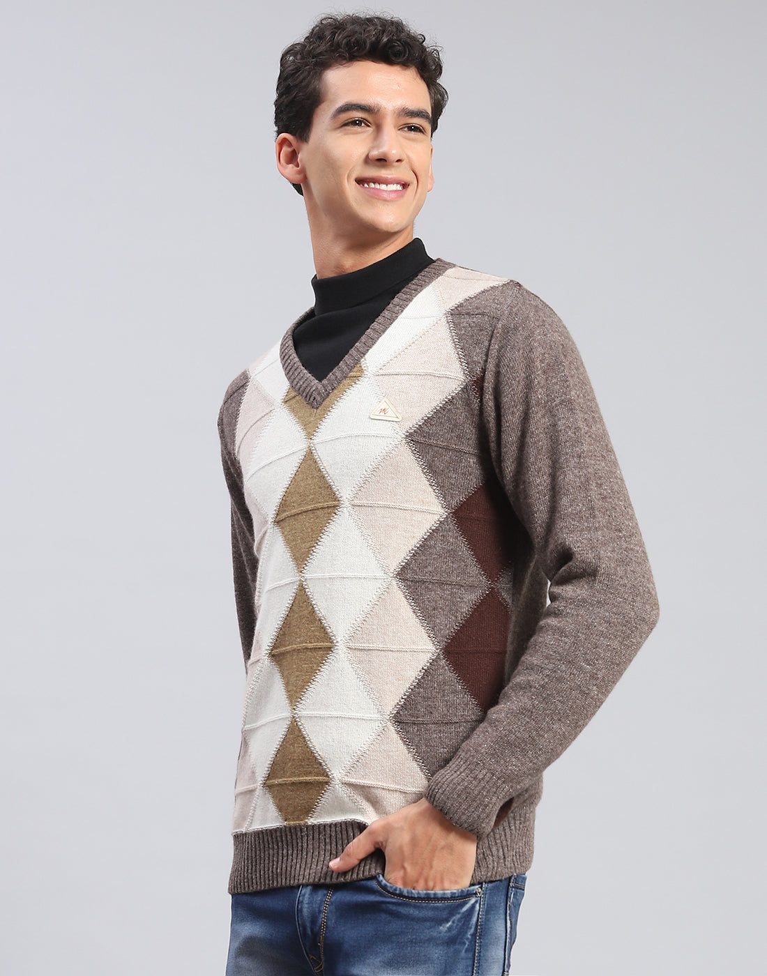 Men Brown Self Design V Neck Full Sleeve Pullover