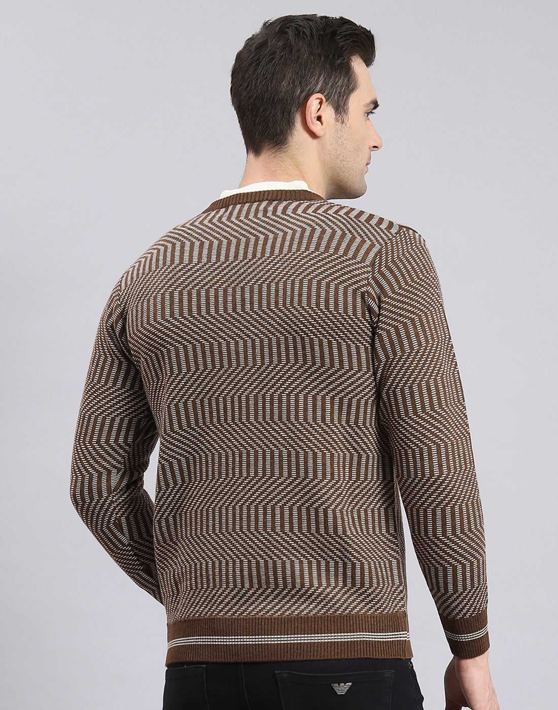 Men Brown Solid V Neck Full Sleeve Sweater