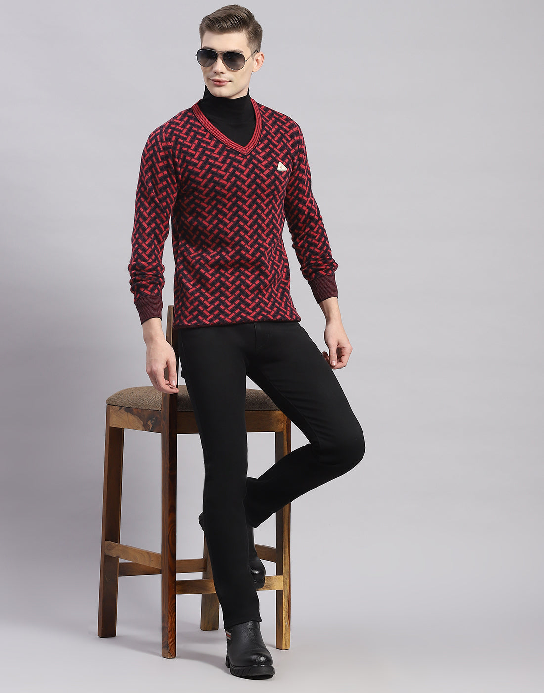 Men Pink Self Design V Neck Full Sleeve Pullover