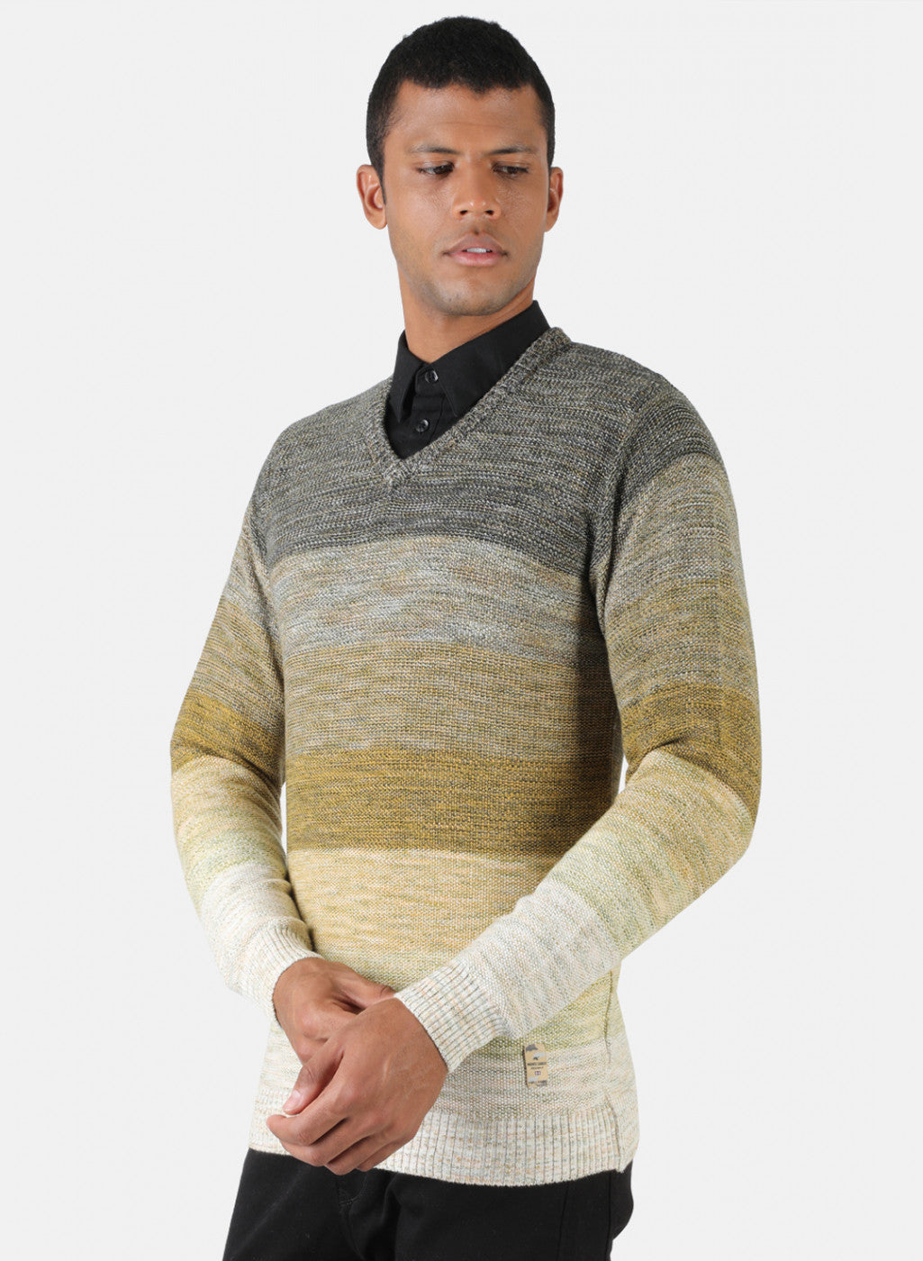 Men Grey & Mustard Solid Pullover