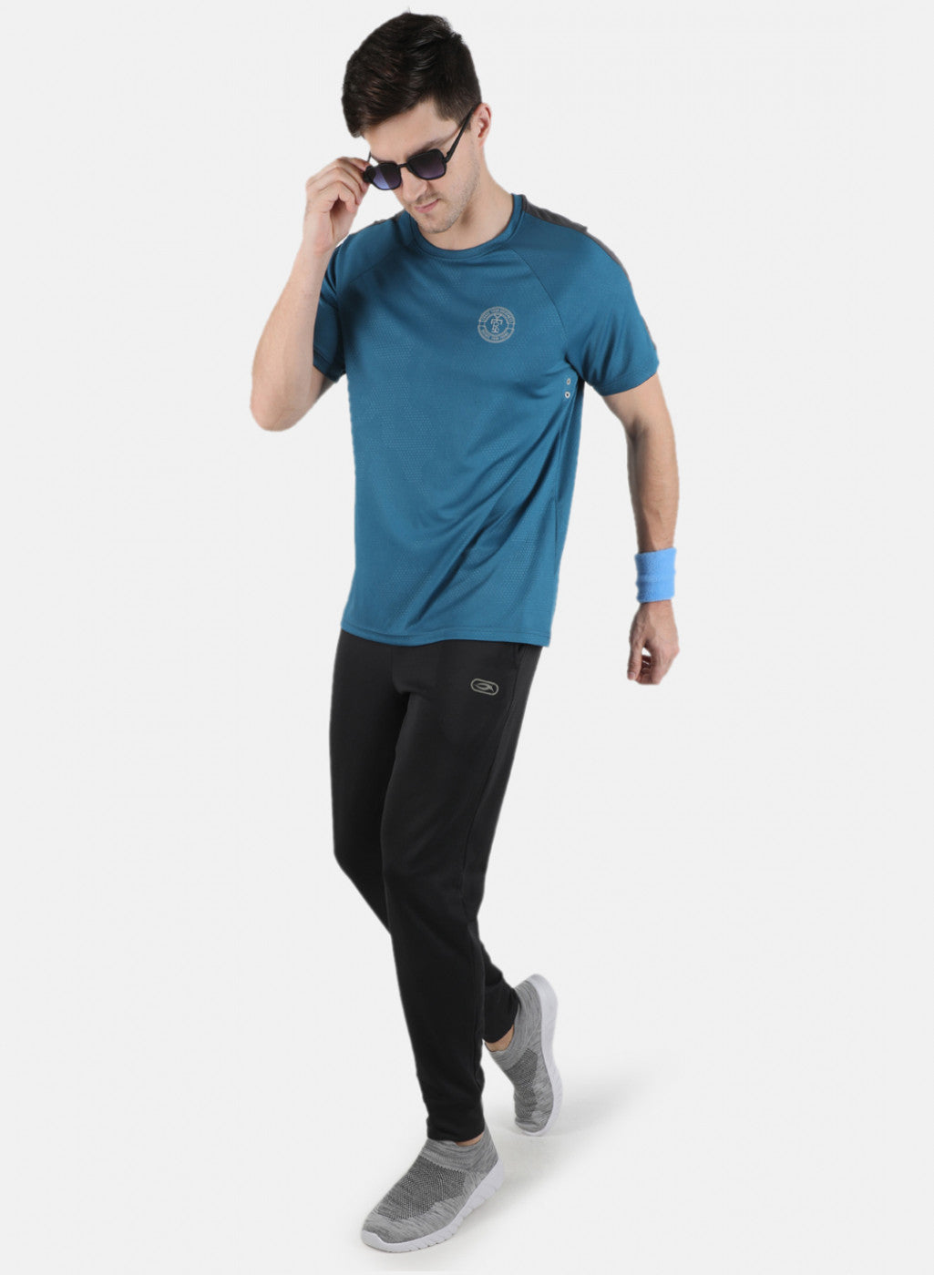 Rock.it Men Blue Plain Round Neck T-Shirt