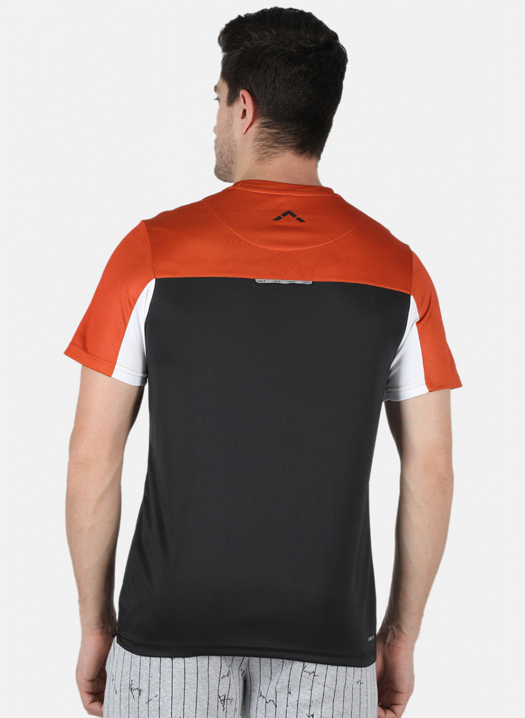 Rock.it Men Black Self Design Round Neck T-Shirt