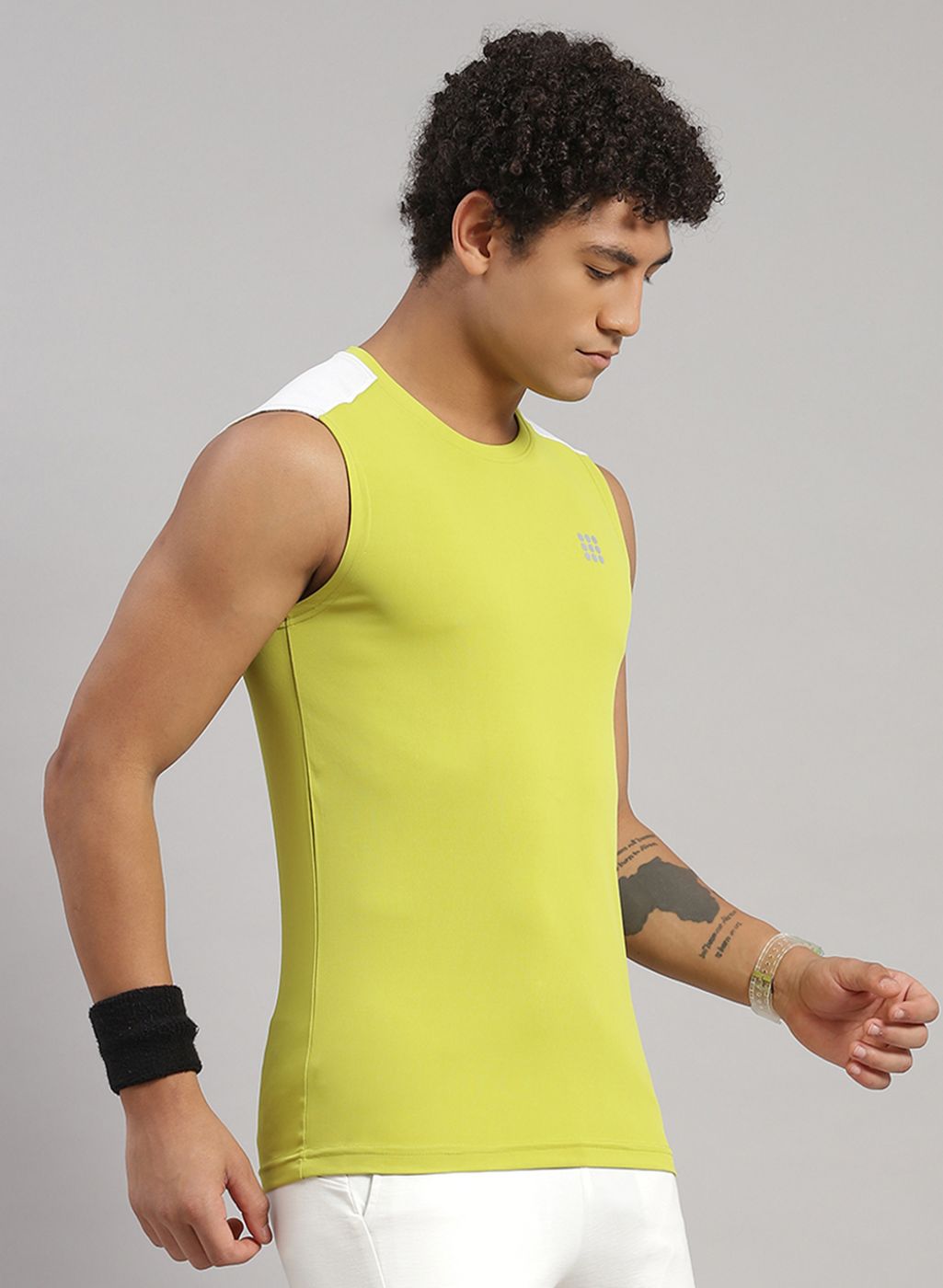 Rock.it Men Green Solid T-Shirt