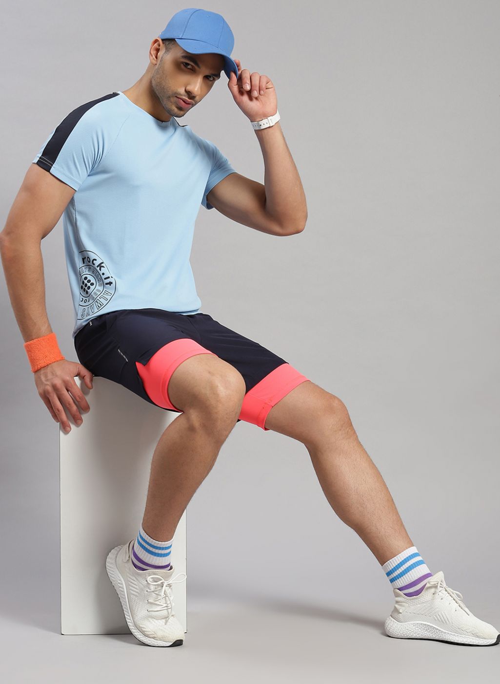 Rock.it Men Blue Solid T-Shirt