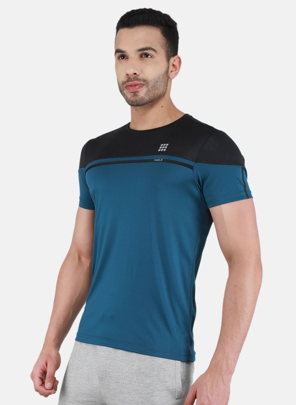 Rock.it Men Blue Solid T-Shirt