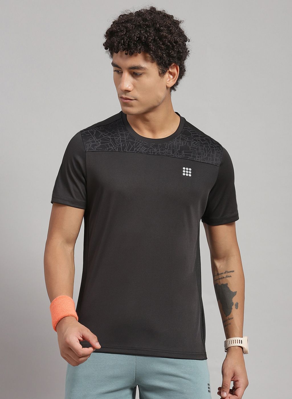 Rock.it Men Black Solid T-Shirt