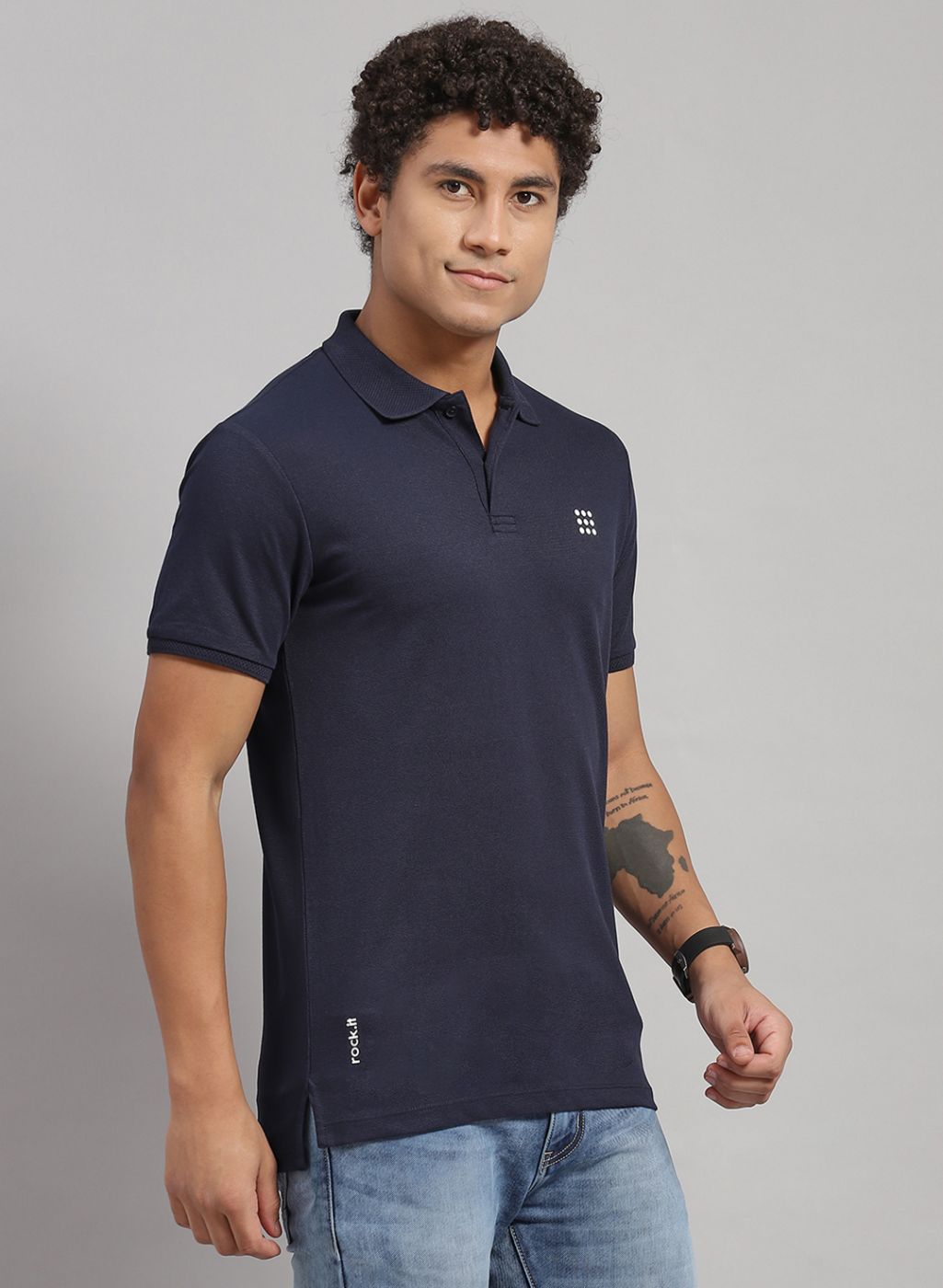 Rock.it Men Navy Blue Solid T-Shirt